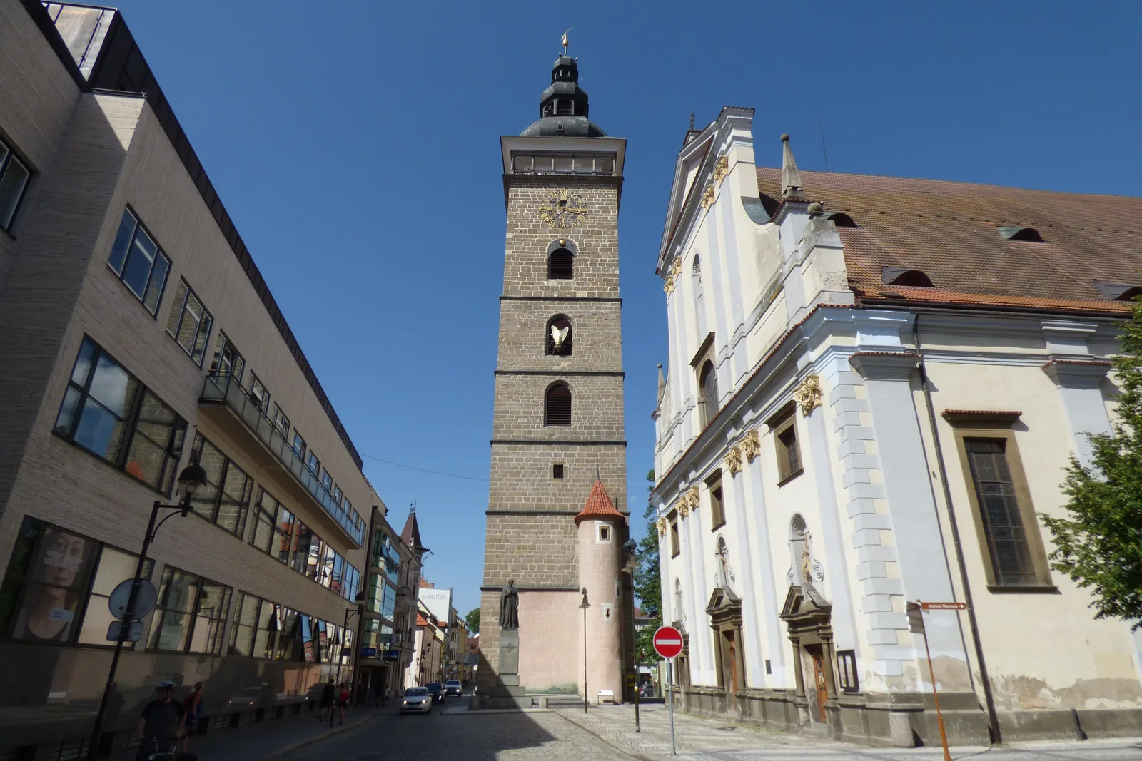 Černá věž a katedrála svatého Mikuláše v Českých Budějovicích